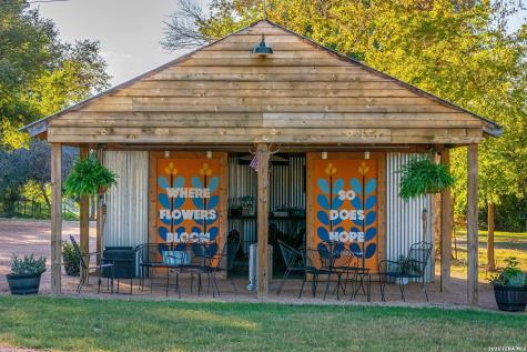 14818 E Us Highway 290 Stonewall TX 78671