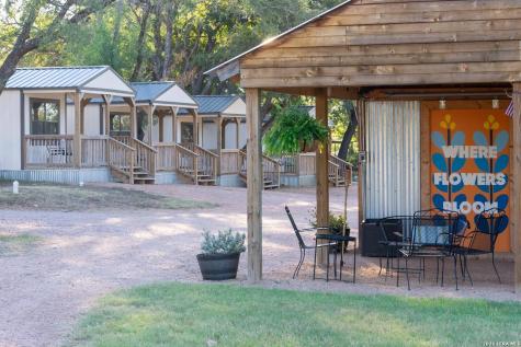 14818 E Us Highway 290 Stonewall TX 78671
