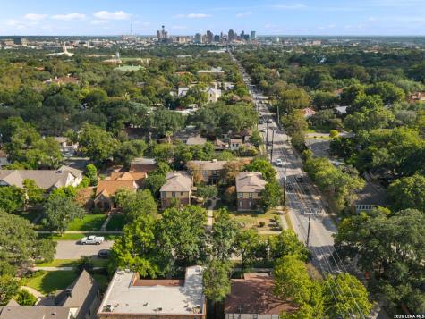 204 E Rosewood Avenue San Antonio TX 78212
