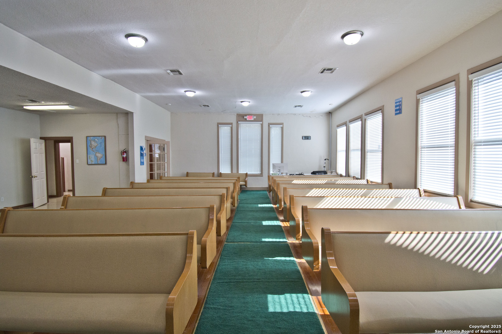 2706 E Commerce San Antonio TX 78203