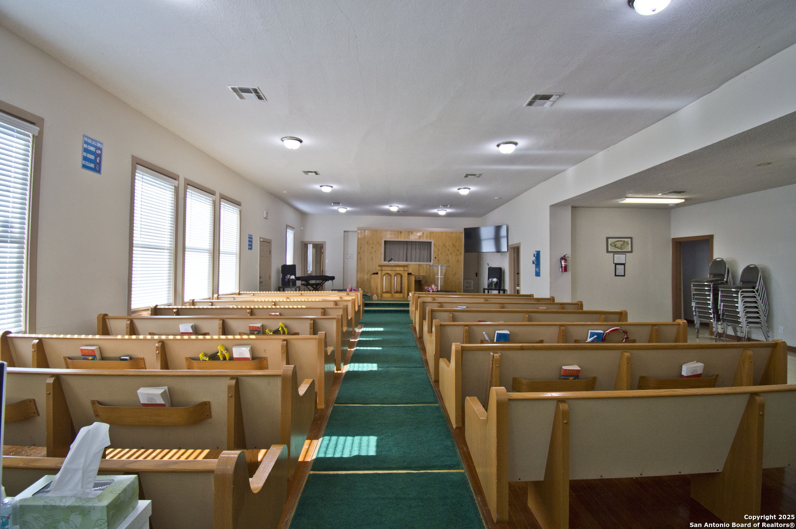 2706 E Commerce San Antonio TX 78203