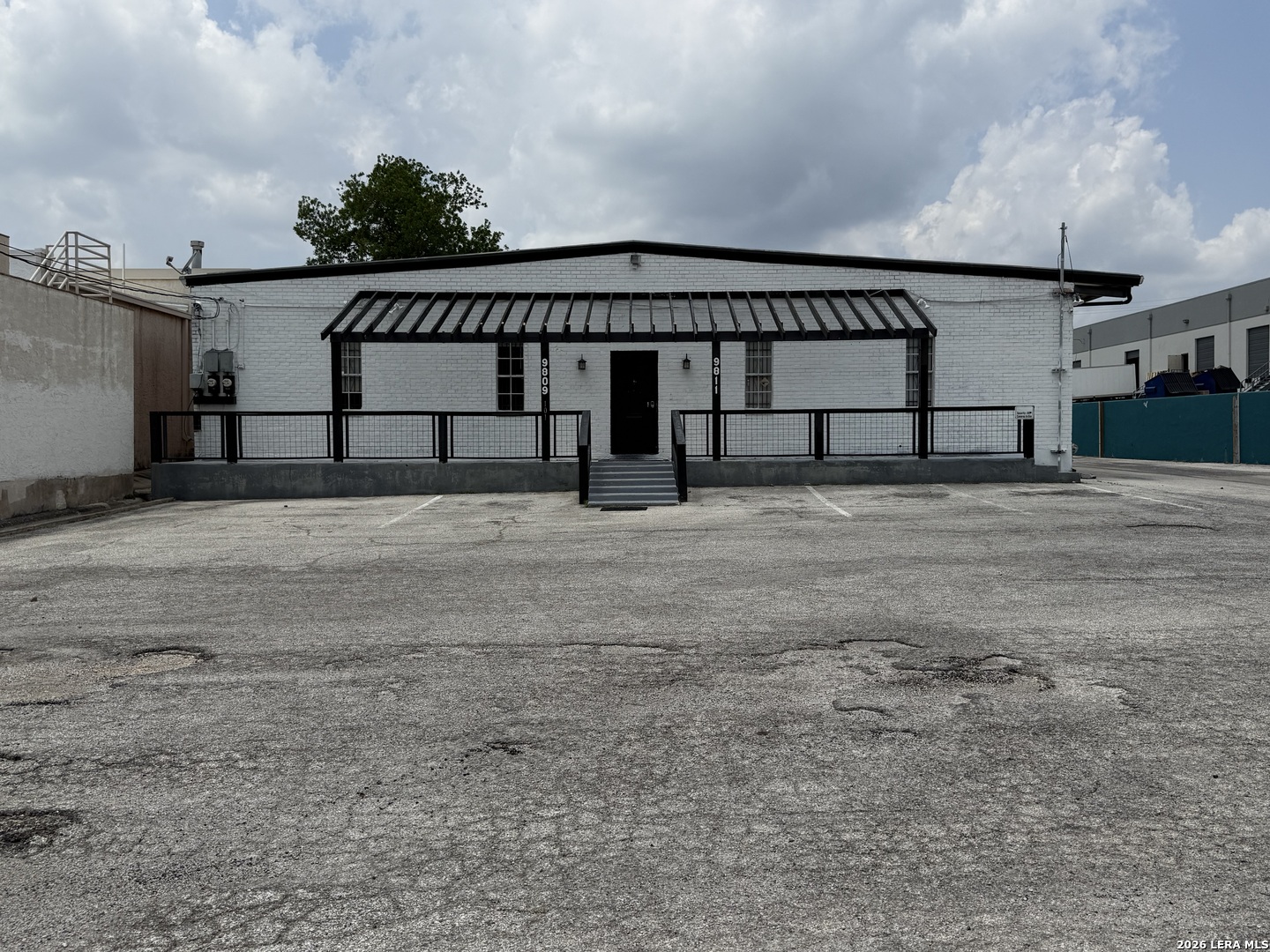 9809 Mccullough Avenue San Antonio TX 78216