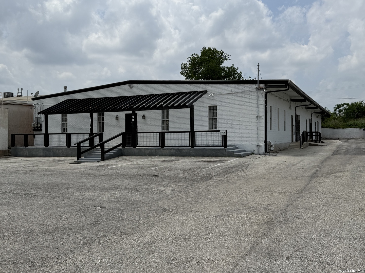 9809 Mccullough Avenue San Antonio TX 78216