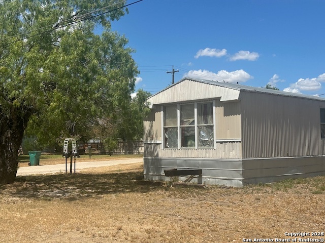 000 Walnut/willow Jourdanton TX 78026