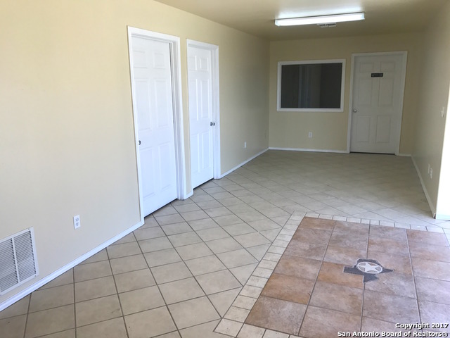 115 Wyoming Pleasanton TX 78064