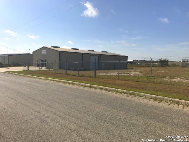 115 Wyoming Pleasanton TX 78064