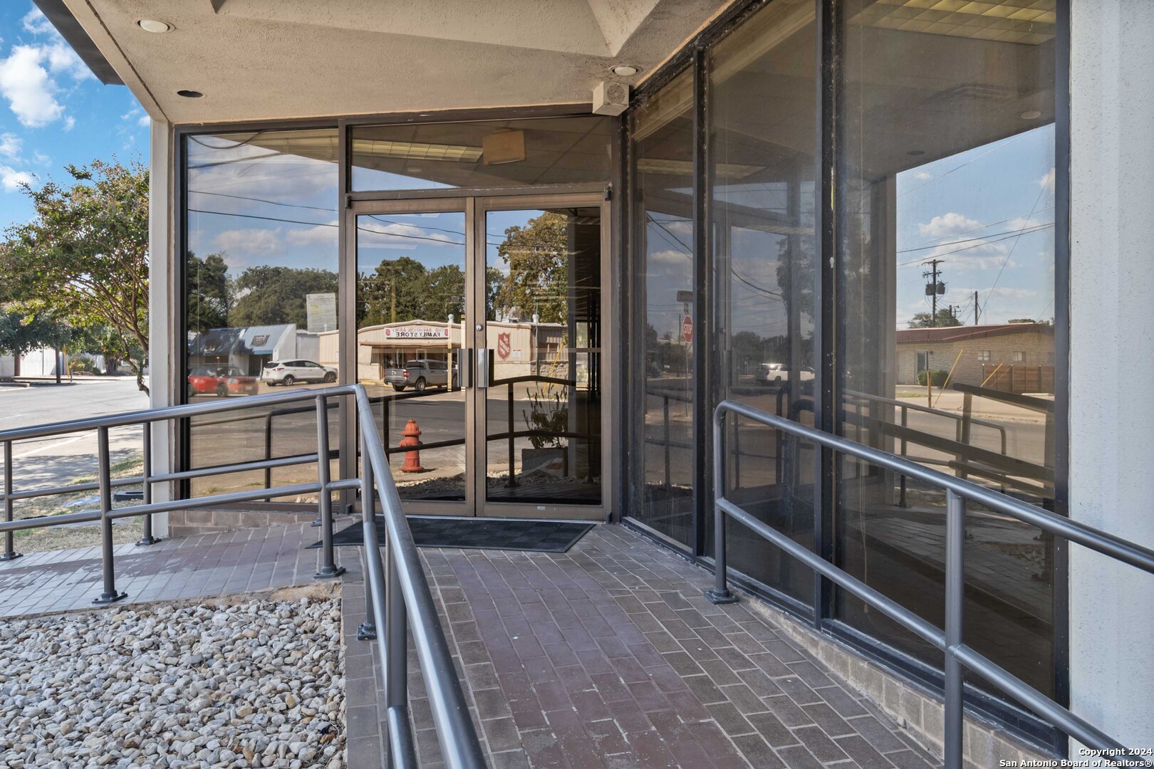 429 Jefferson Street Kerrville TX 78028