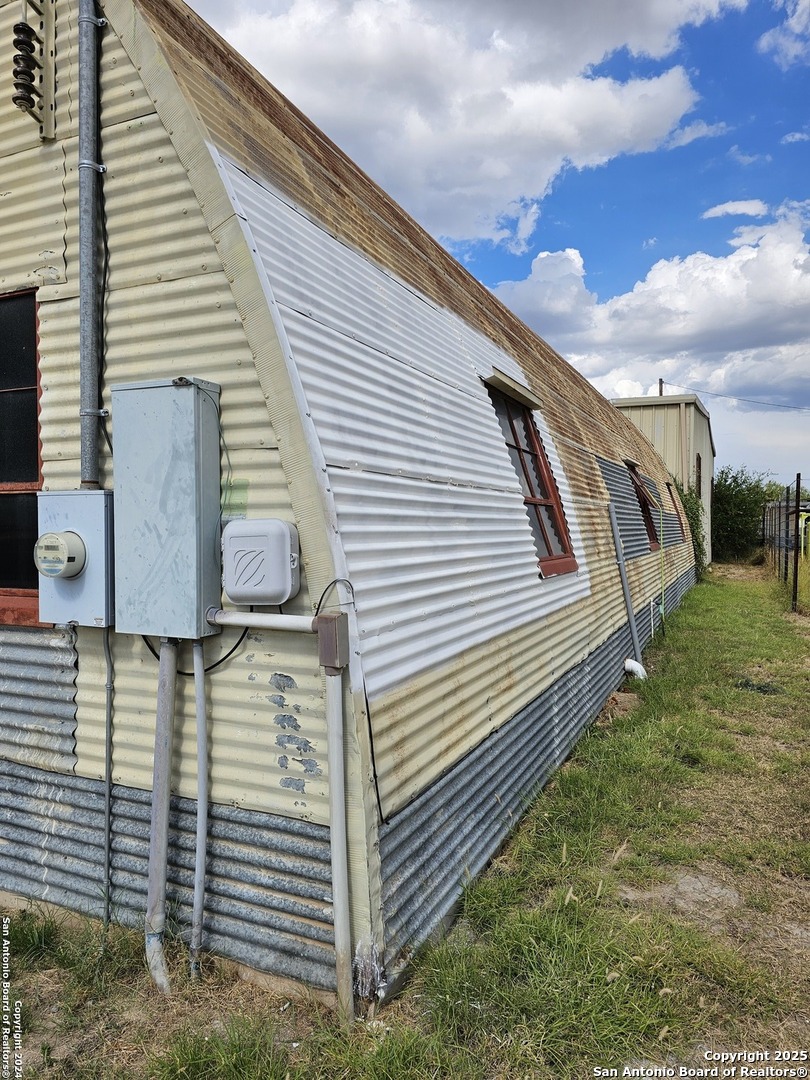 2720 Old Uvalde Road Crystal City TX 78839