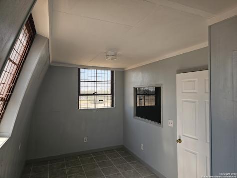 2720 Old Uvalde Road Crystal City TX 78839