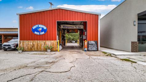 806 Us Highway 90 W Castroville TX 78009