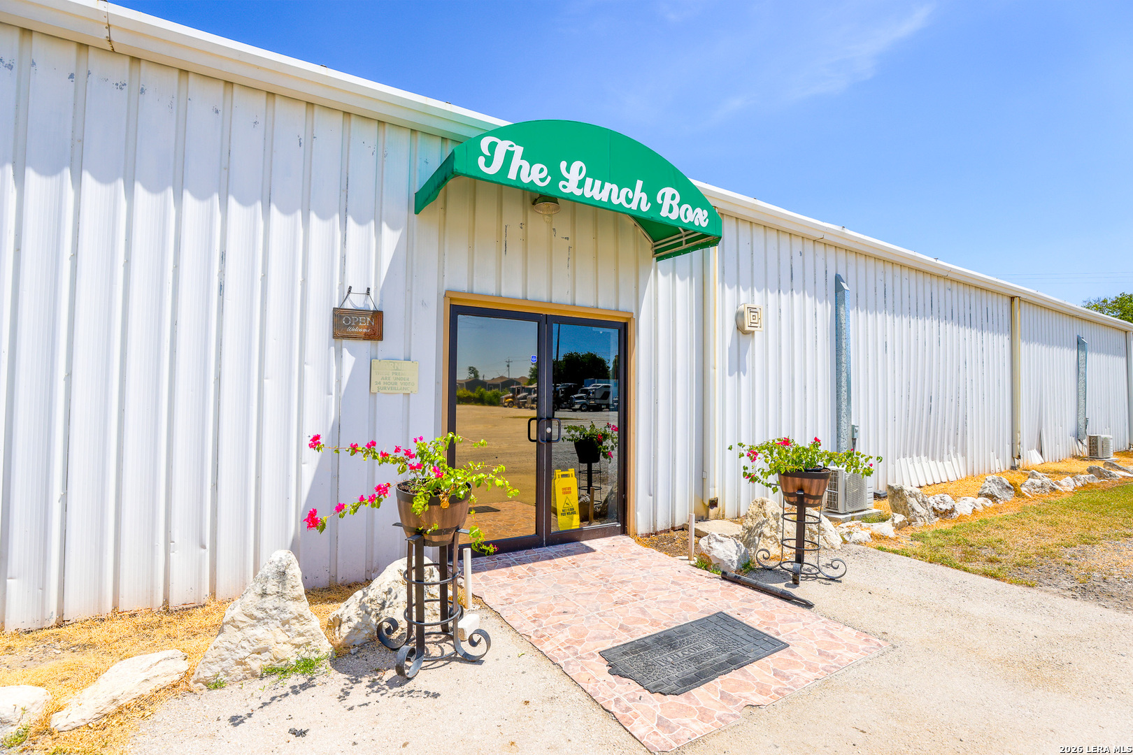 735 E Ih 10 Seguin TX 78155