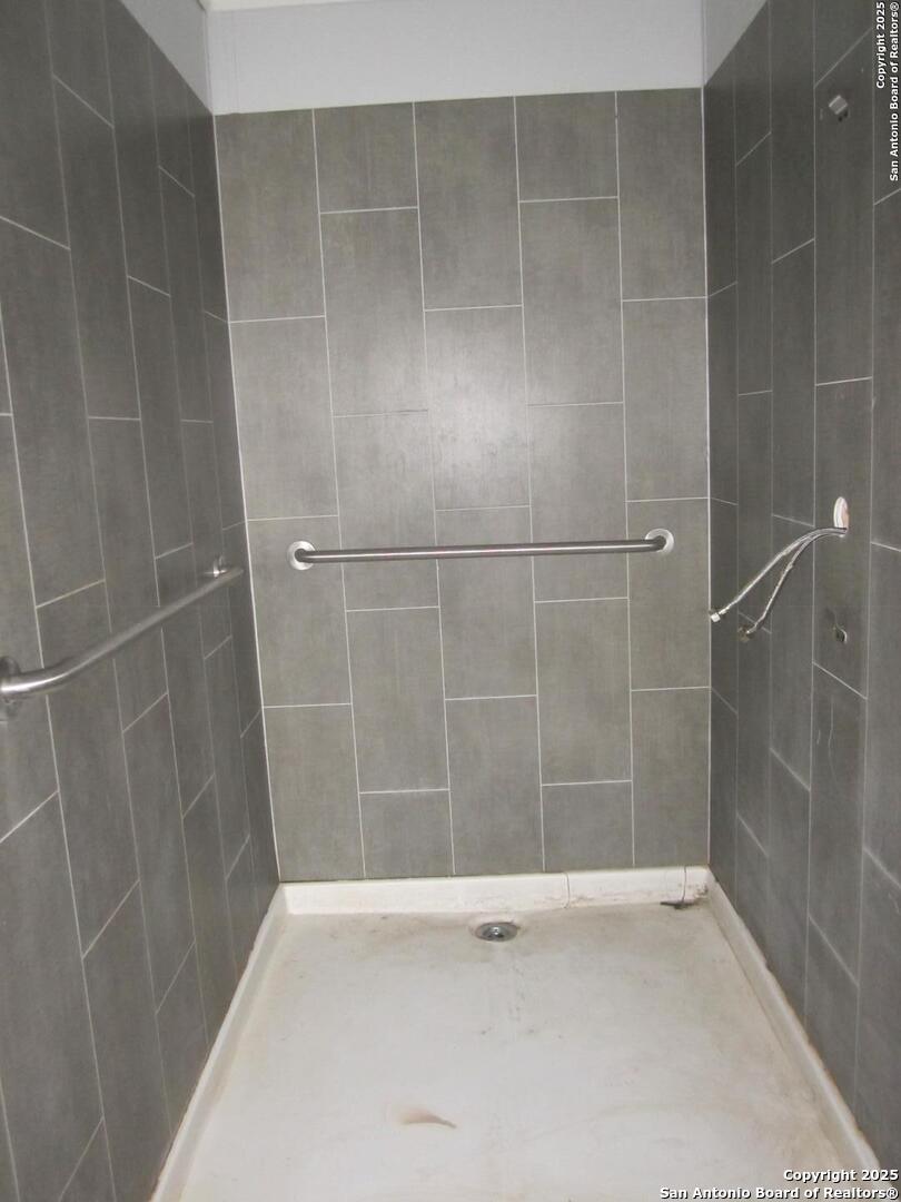 4869 S Streethwy 16 Bandera TX 78003