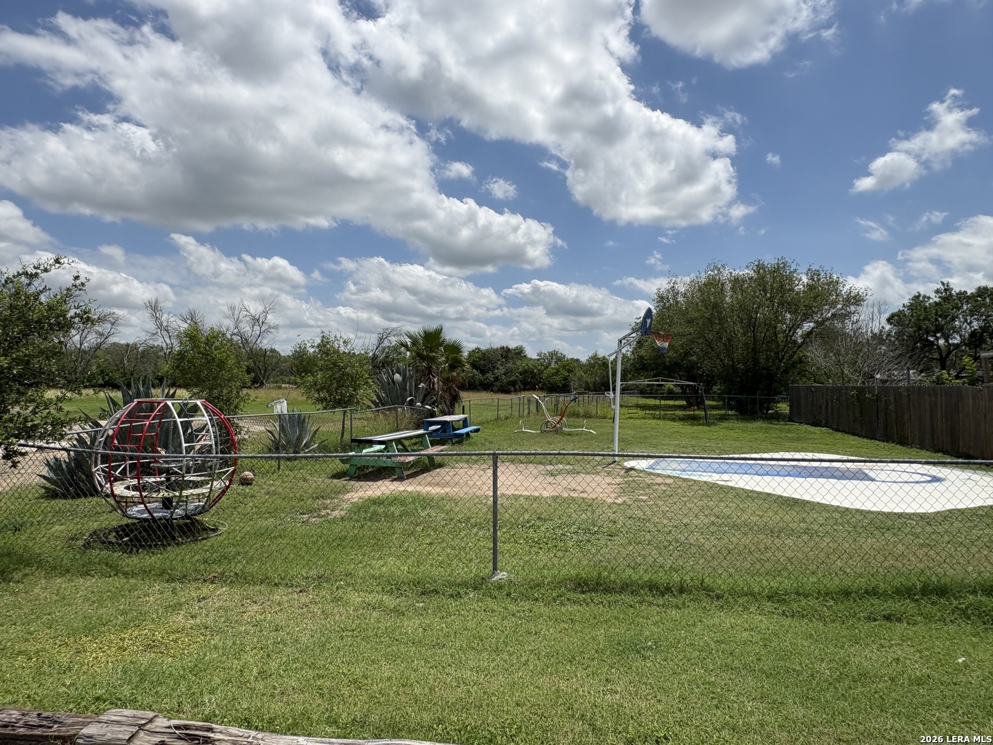 2364 Highway 132 Natalia TX 78059