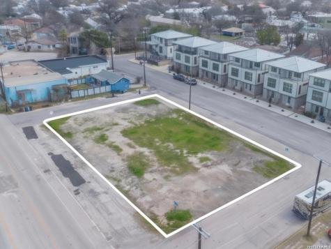 114 W Carolina Street San Antonio TX 78210