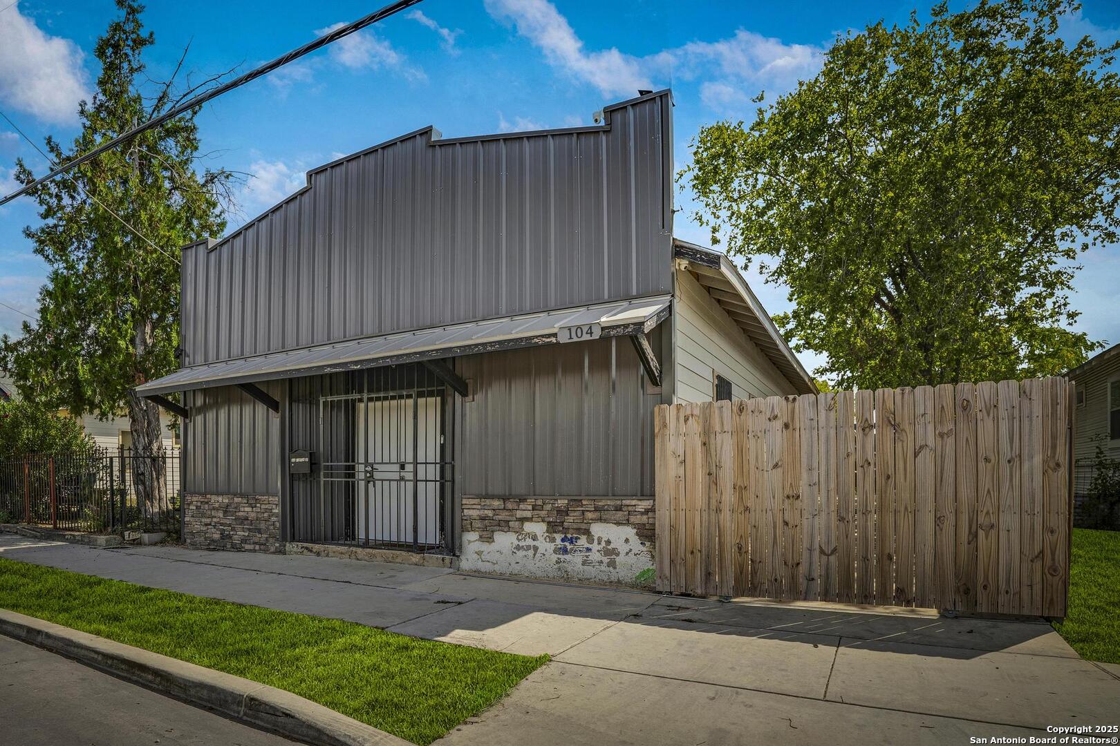 104 Porter Street San Antonio TX 78210