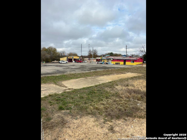 1774 Highway 132 Natalia TX 78059