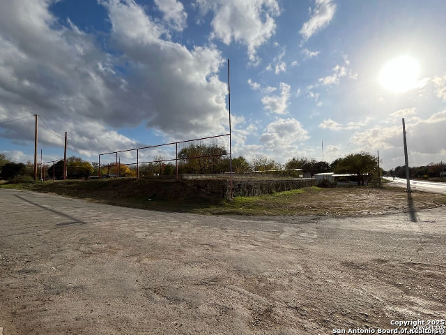 1774 Highway 132 Natalia TX 78059