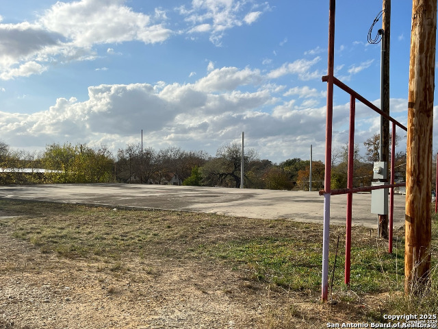 1774 Highway 132 Natalia TX 78059