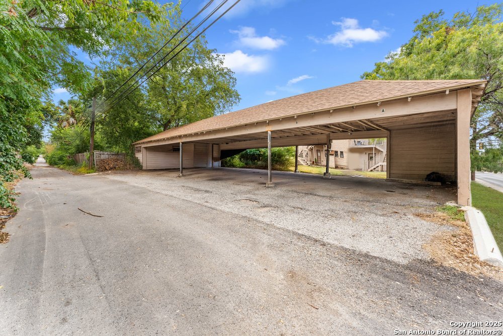 343 W Summit San Antonio TX 78212