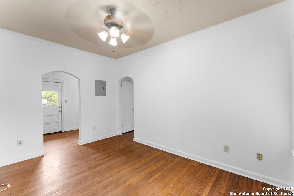 343 W Summit San Antonio TX 78212