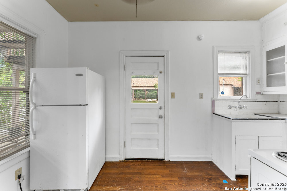 343 W Summit San Antonio TX 78212