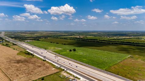 10221 E Interstate 10 Marion TX 78124