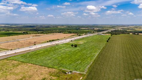 10221 E Interstate 10 Marion TX 78124