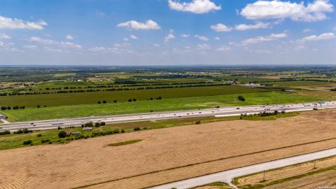 10221 E Interstate 10 Marion TX 78124