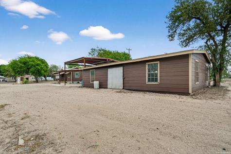 13019 Fm 2790 Lacoste TX 78039