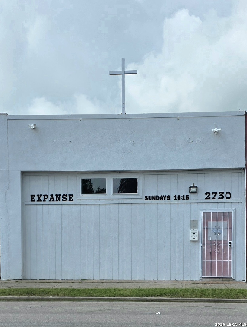 2730 W Southcross San Antonio TX 78211