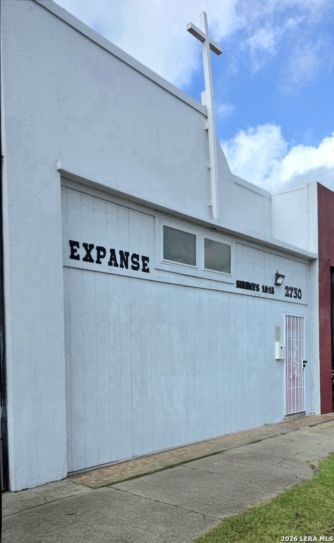 2730 W Southcross San Antonio TX 78211