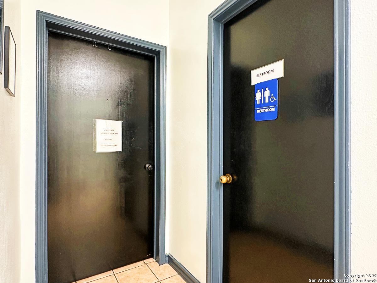 8237 Fredericksburg Road San Antonio TX 78229