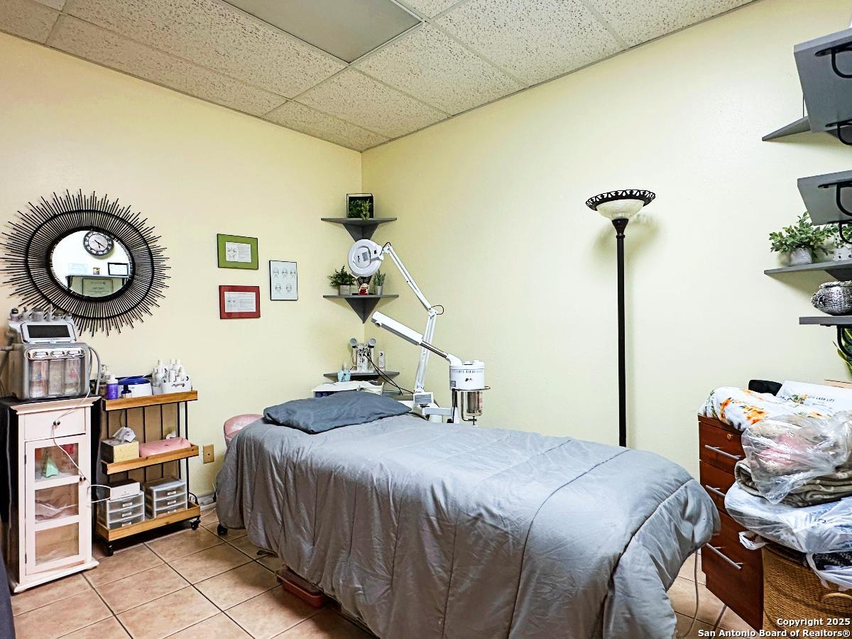 8237 Fredericksburg Road San Antonio TX 78229