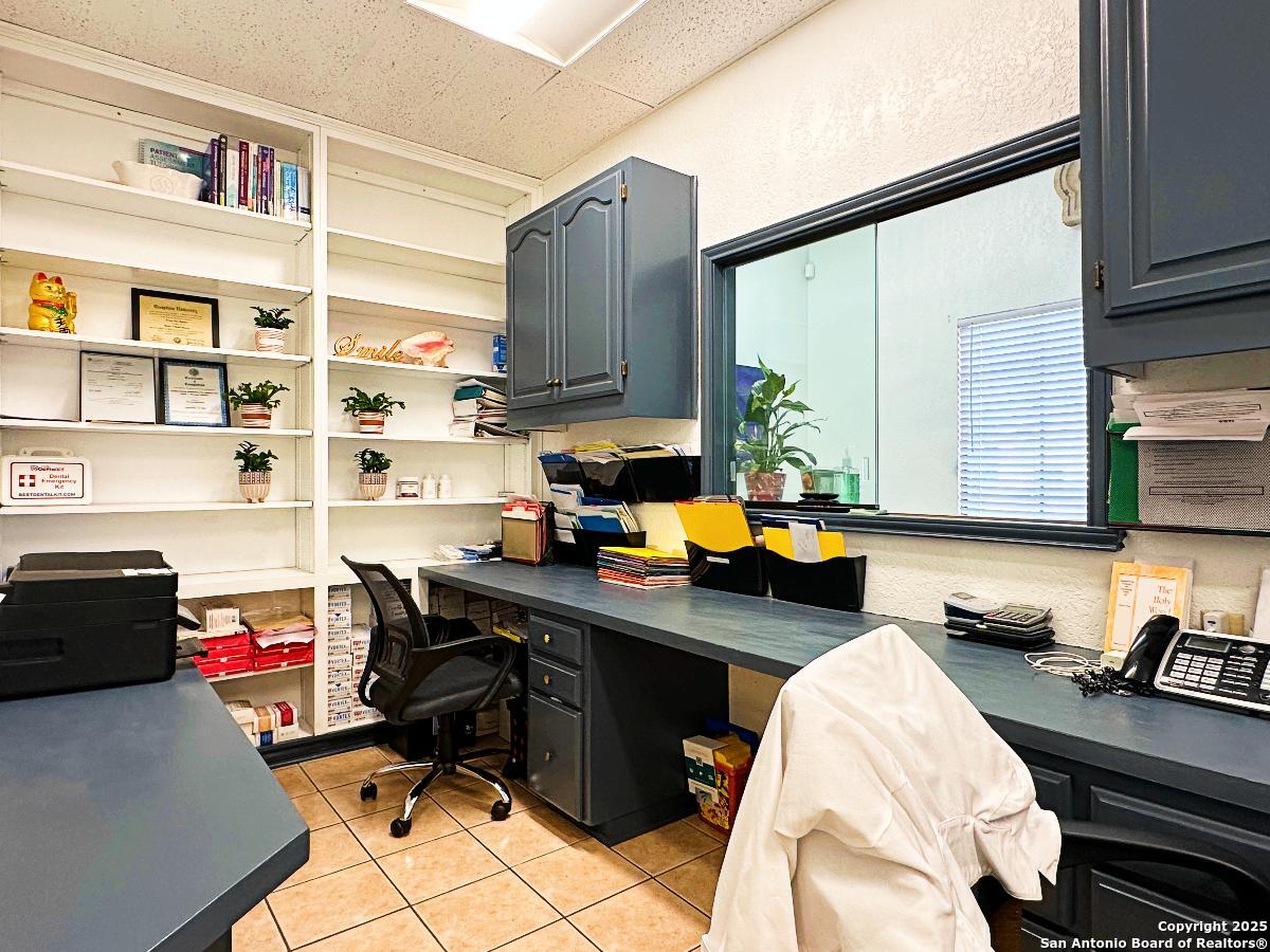 8237 Fredericksburg Road San Antonio TX 78229