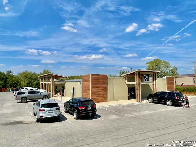 1753 Highway 97 Jourdanton TX 78026