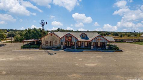11985 W Us Highway 87 La Vernia TX 78121