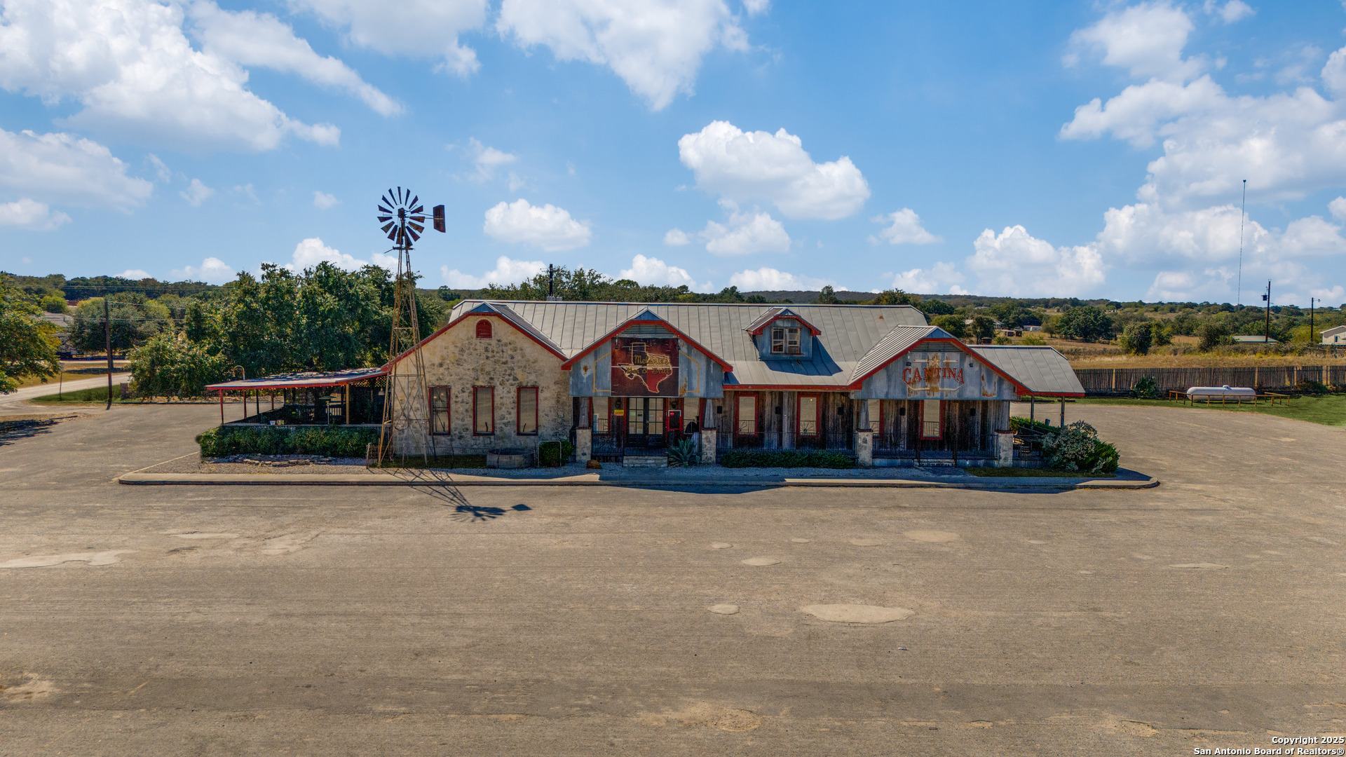 11985 W Us Highway 87 La Vernia TX 78121