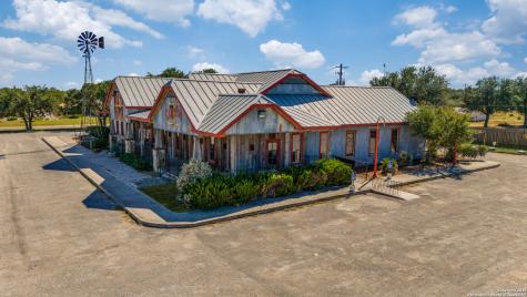 11985 W Us Highway 87 La Vernia TX 78121