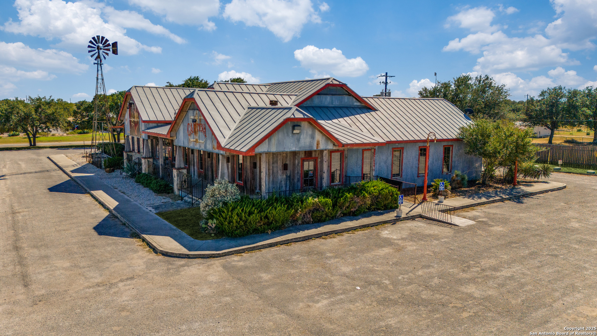 11985 W Us Highway 87 La Vernia TX 78121