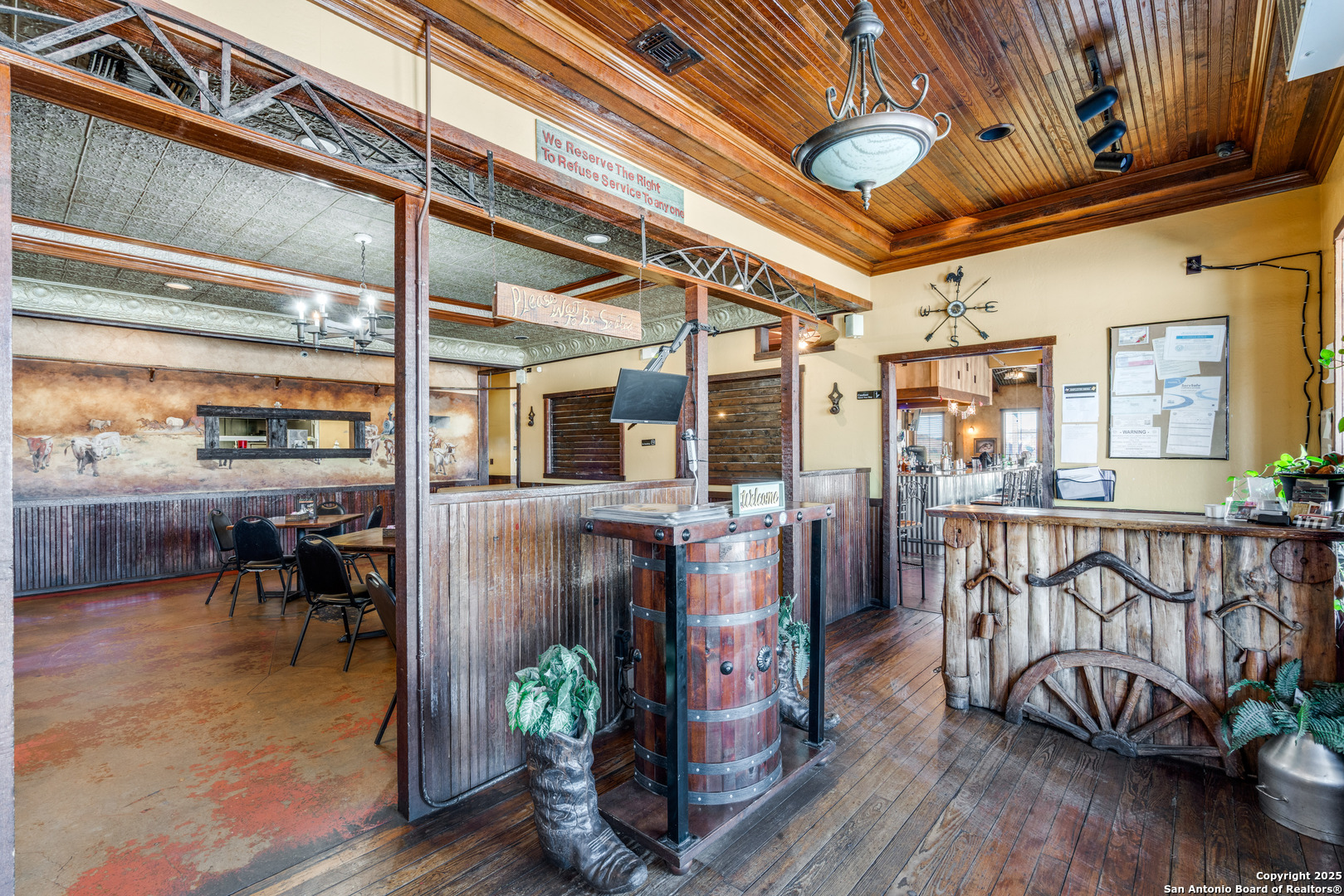 11985 W Us Highway 87 La Vernia TX 78121