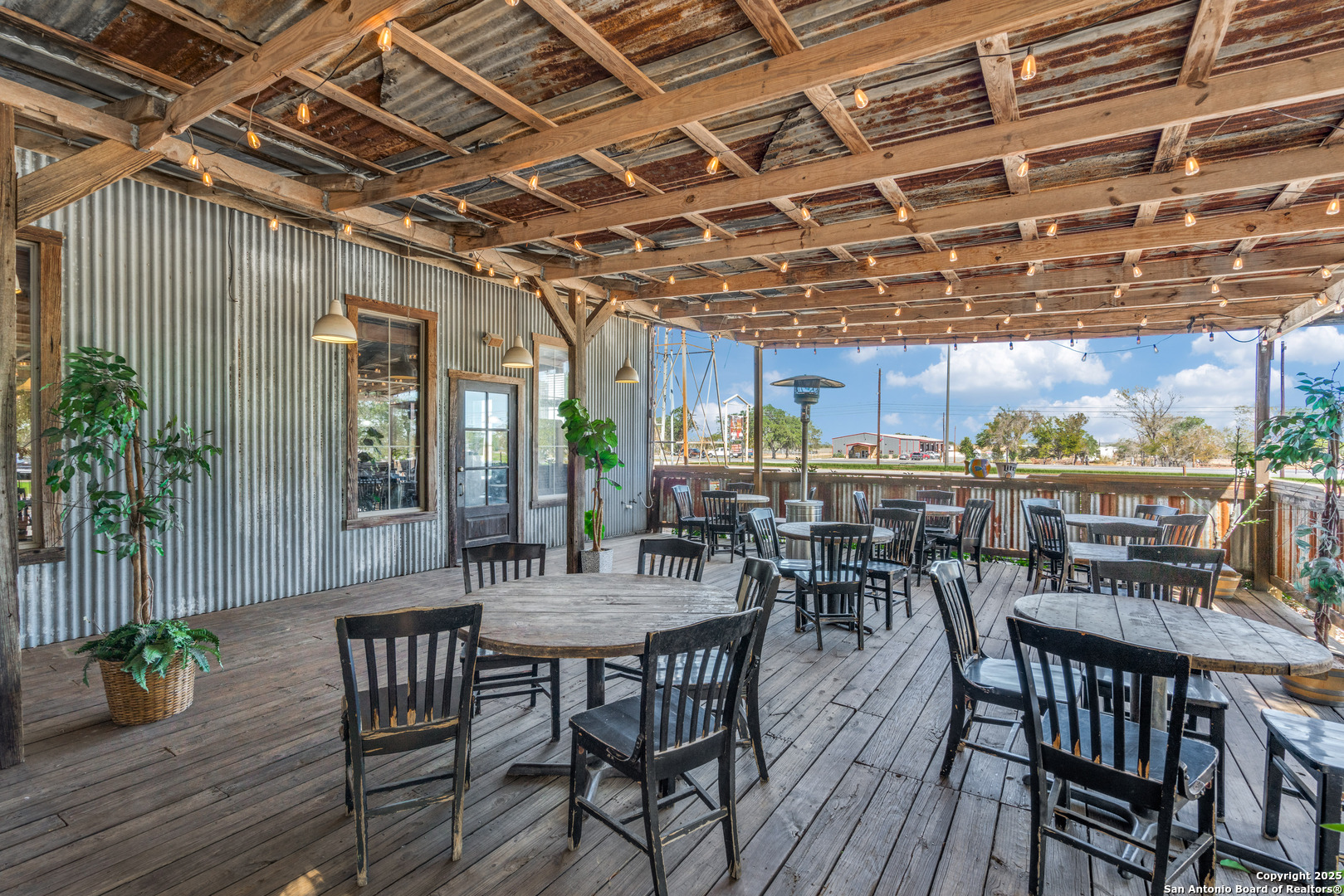 11985 W Us Highway 87 La Vernia TX 78121