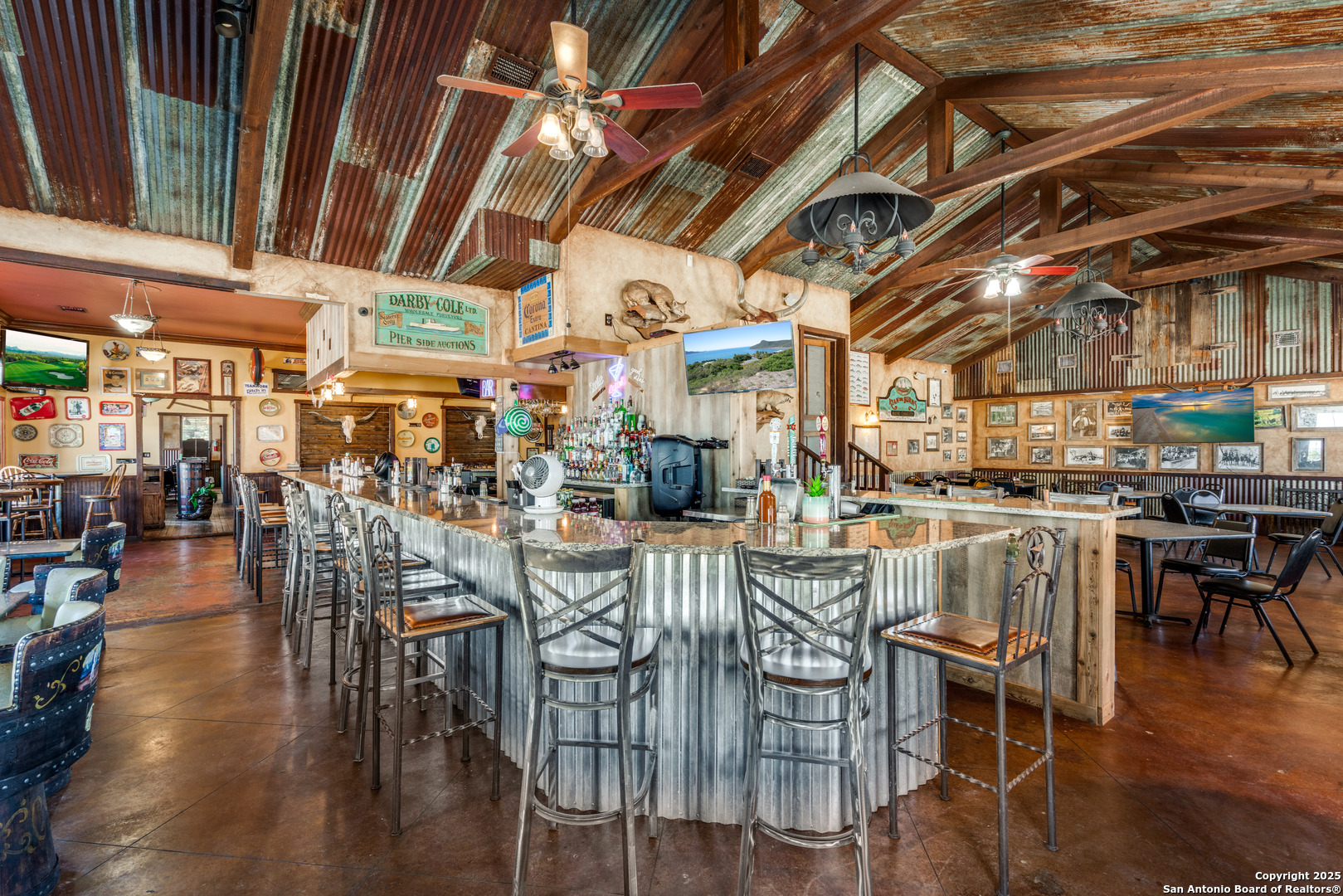 11985 W Us Highway 87 La Vernia TX 78121