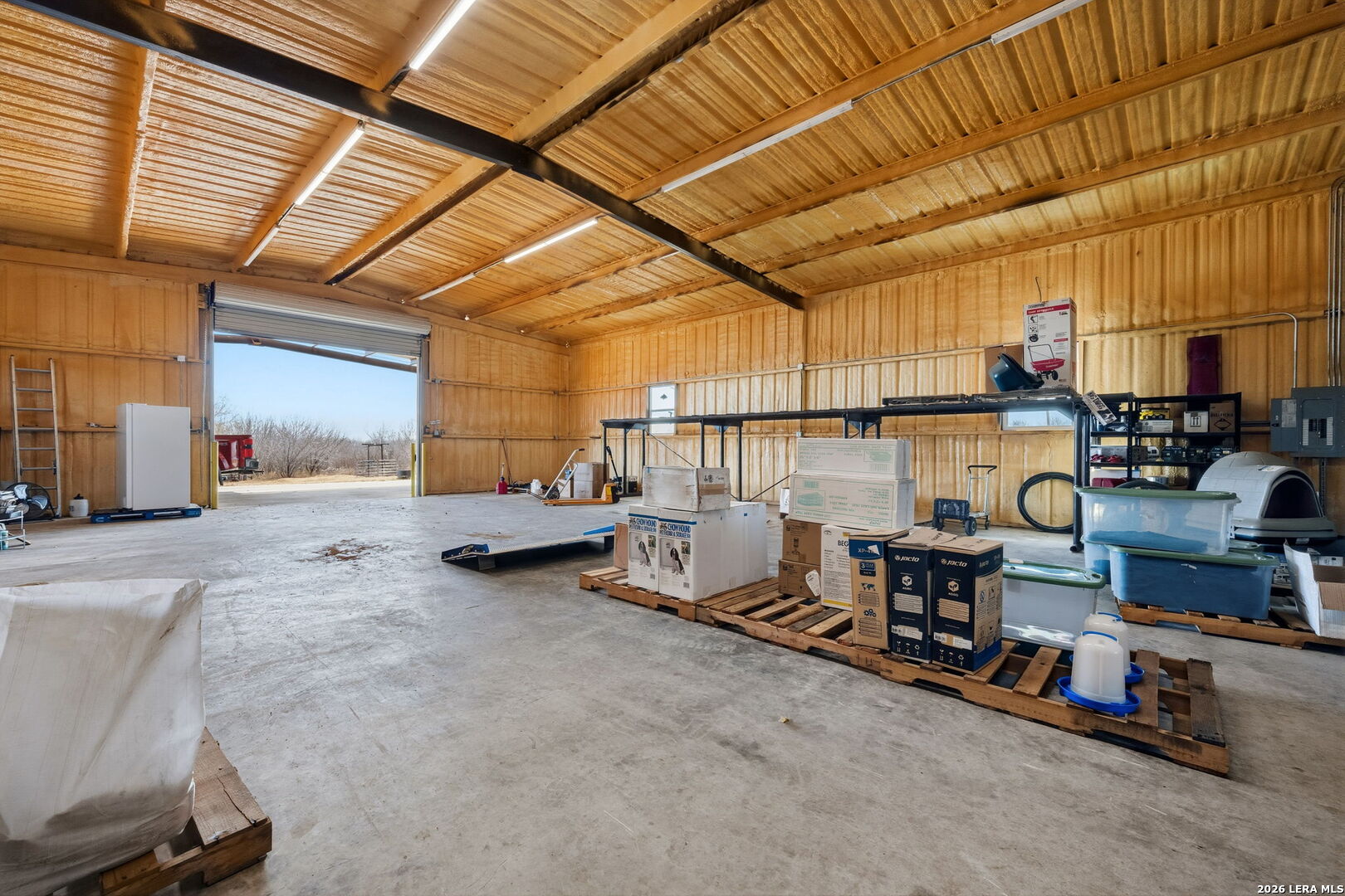 16675 Highway 140 Charlotte TX 78011