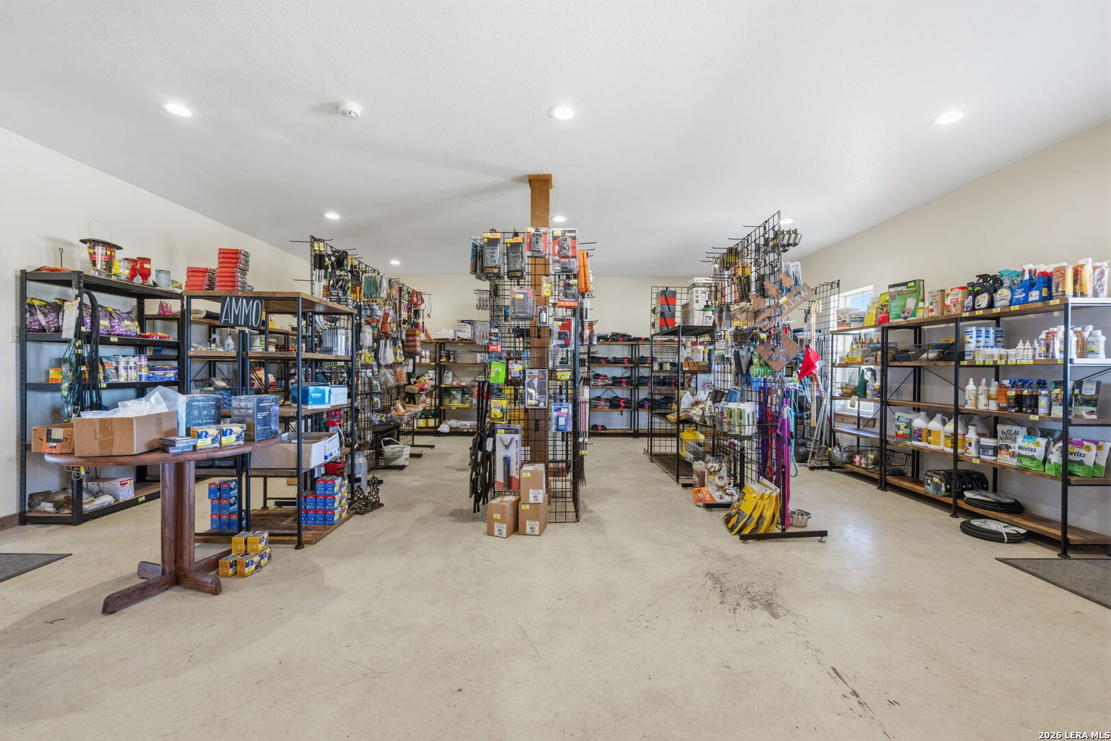16675 Highway 140 Charlotte TX 78011