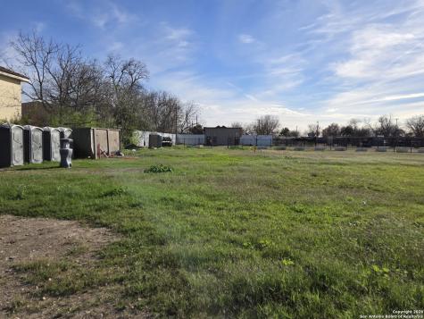 5317 W Commerce San Antonio TX 78237