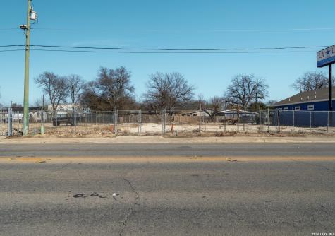 1940 Callaghan San Antonio TX 78227