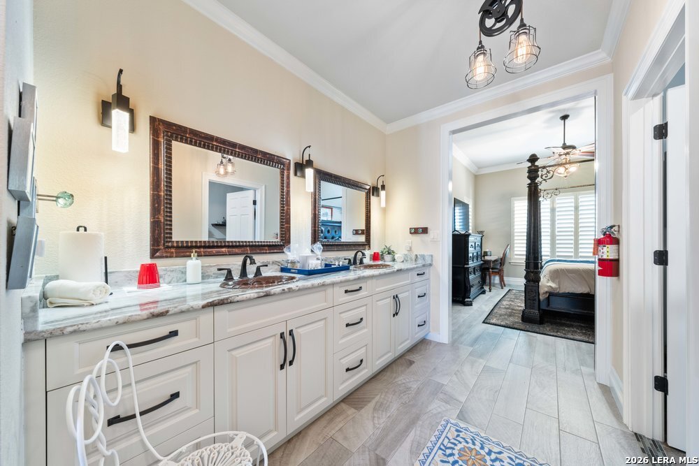 1694 County Road 102 Llano TX 78643