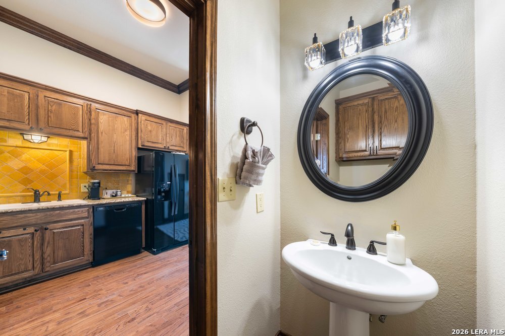 1694 County Road 102 Llano TX 78643