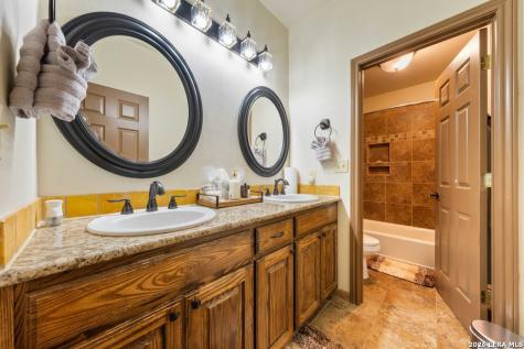 1694 County Road 102 Llano TX 78643