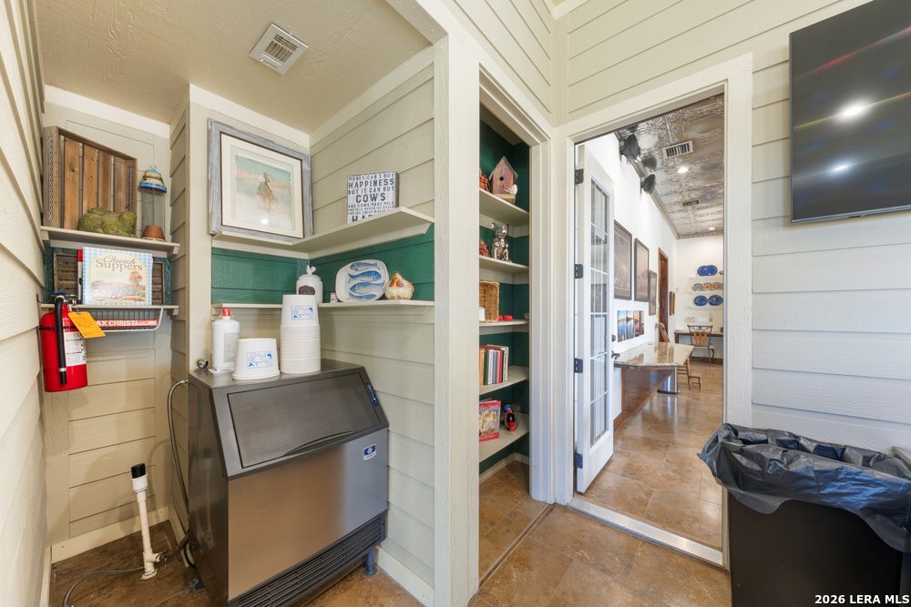 1694 County Road 102 Llano TX 78643